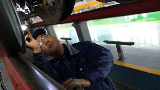 【一線：360行】動車組機械師·為列車診脈治病 