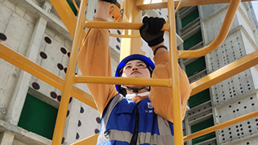 【愛在城市】我的工位，在百米高空