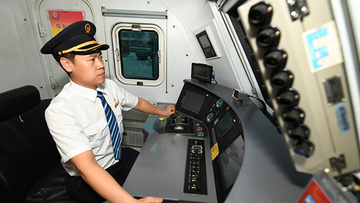 【2021最美職工】王振強：書寫英雄機車新傳奇