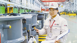 【2017勞動者之歌】曾艷梅：“曾教授”煉成記