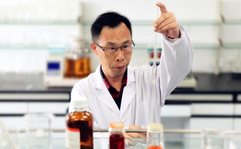 最美職工 | 朱洪斌