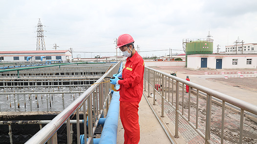 【一線：360行】化驗工·水質達標的“風向標”