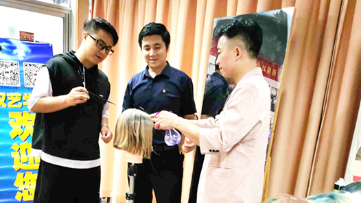 【愛在城市】“Tony老師”陳少飛：17年鉆研美發技藝