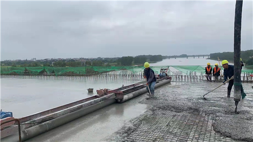 【“五小”創新有我在】小改造為路面“敷面膜”提速 