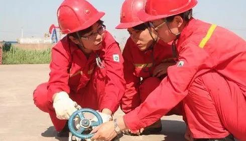 勞動(dòng)者之歌 | 尤立紅