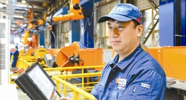 勞動(dòng)者之歌 | 謝元立