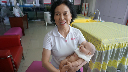 中國夢·大國工匠篇 | “陽光大姐”劉桂香：做新時代的“家政工匠”（圖）