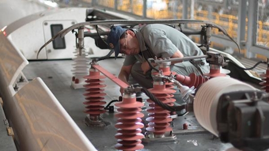 中國夢·大國工匠篇 | 劉波：我是“中國速度”的守護者