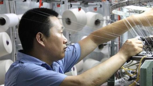 中國夢·大國工匠篇 | 每天“暴走”數小時，身為男工卻“技壓群芳”是一種怎樣的體驗？