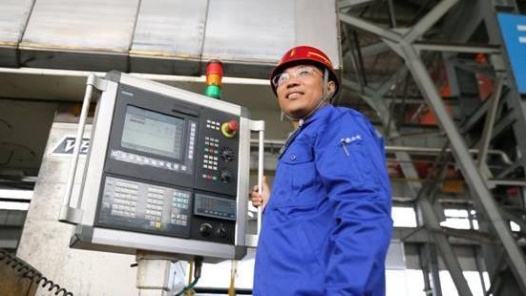 中國夢·大國工匠篇 | 王亮：自學成才的裝配大師