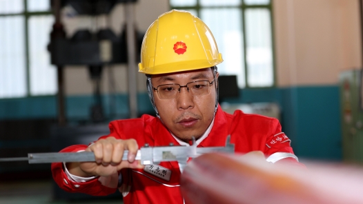 中國(guó)夢(mèng)·大國(guó)工匠篇 | 方志剛：至精匠藝，讓油田永遠(yuǎn)年輕