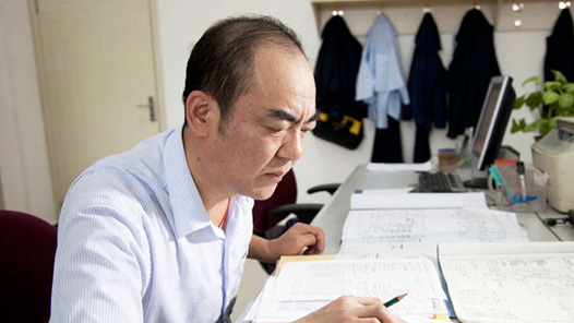 凌偉華：檢修現(xiàn)場(chǎng)的“定海神針”是怎樣煉成的（組圖）