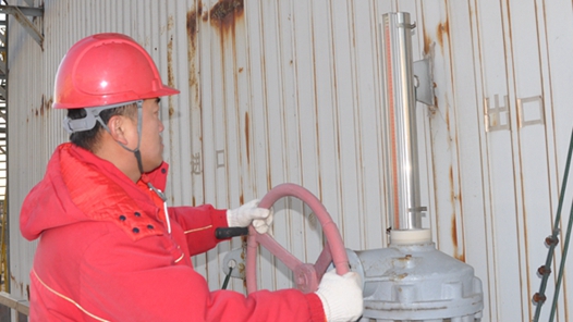 “五小”創新有我在｜給原油儲罐閘板閥加上防護罩