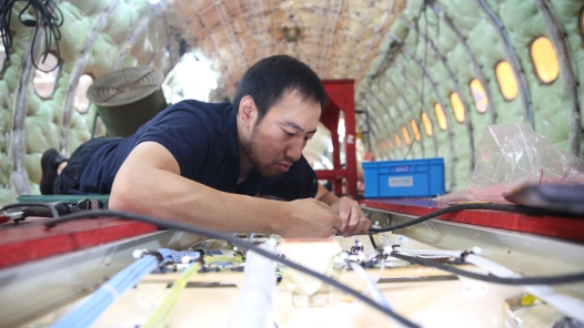 身邊的大國工匠 | 周琦煒：大飛機“血管神經系統”的建造師