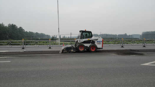 “五小”創新有我在 | 提高2倍清掃效率，道路美顏跑出“加速度”