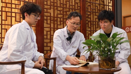 身邊榜樣丨開(kāi)方