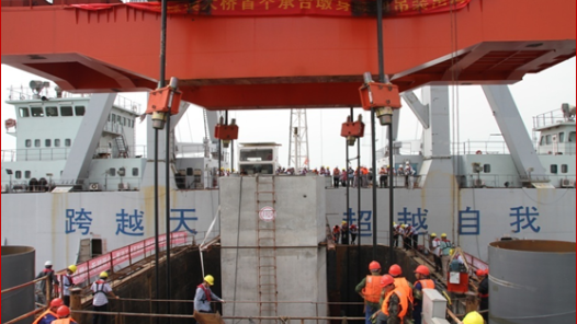 身邊榜樣丨海上吊裝的大橋人