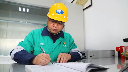 身邊榜樣丨生產工藝設備檢修的領頭雁