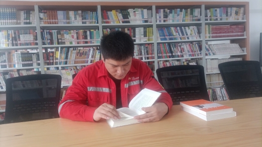 身邊榜樣 | 傳承鐵人精神 書(shū)寫(xiě)奮斗青春