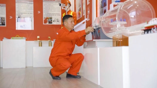 身邊榜樣 | 厲昌峰：勵(lì)志攀高峰