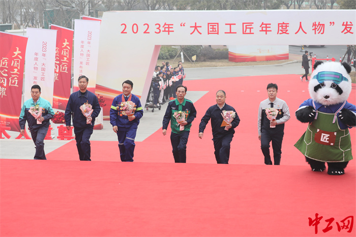 “團結合作”組宋濤，陳亮，潘從明，王文勝，陳建林，楊戌雷