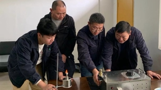 “五小”創新有我在｜小鐵盒解決鍋爐“眼睛”診斷大難題