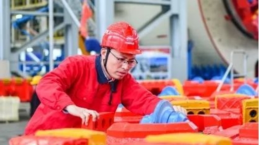 長沙首位“大國工匠”張帥坤：“大國重器”背后的匠人匠心