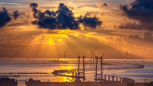 奮勇爭(zhēng)先，決戰(zhàn)決勝“十四五”｜勇立潮頭向未來