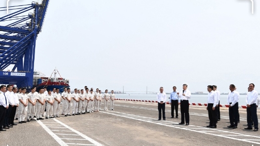 改革近鏡頭 | 海南，春潮拍岸正揚帆