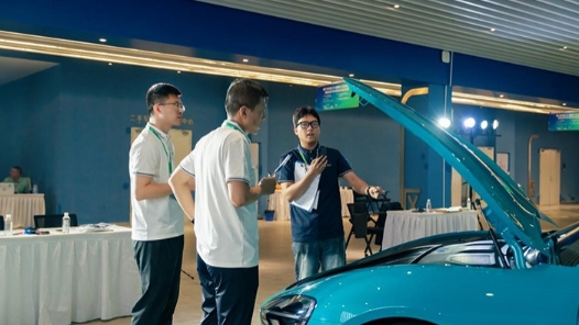 福建廈門：互聯網＋新能源汽車營銷 技能比賽現場如“音”隨“行”