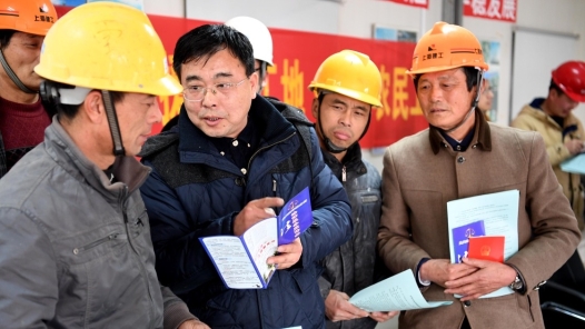 寧夏石嘴山市大武口區(qū)總工會(huì)幫助職工獲得工傷賠款12萬余元