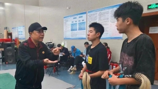 輝煌75載 與共和國同成長的勞動模范｜劉曉鵬：用一部部走進群眾心坎里的文藝精品“贏回觀眾”