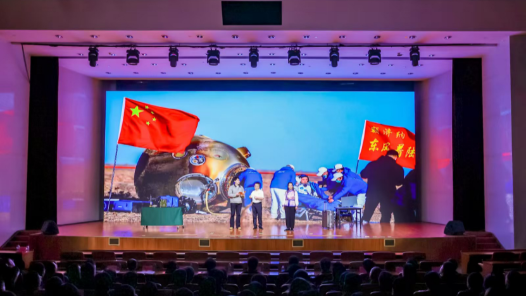 “中國工人大思政課”進部委暨“凝心鑄魂跟黨走 三個精神展宏圖”宣講活動在京舉辦