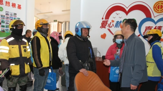 固原市原州區總工會為外賣小哥打造沉浸式法治課堂
