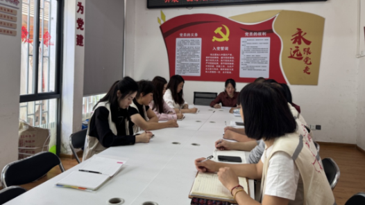 工會(huì)驛站里“宣講+專(zhuān)區(qū)+學(xué)習(xí)”模式出圈