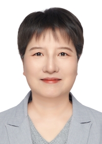 張國靜同志證件照