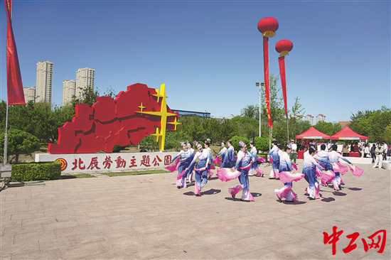 2955047_tpzz_1745764623618_b