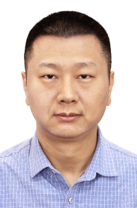 000 證件照 白底