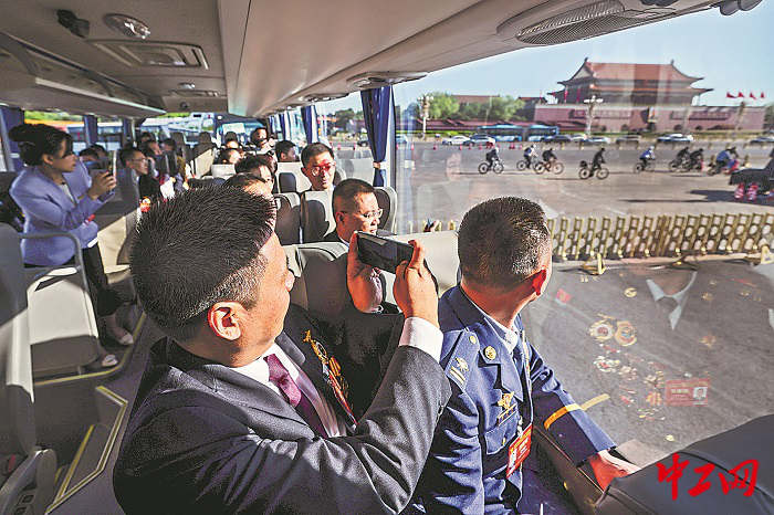 2960526_tpzz_1745907761017_b