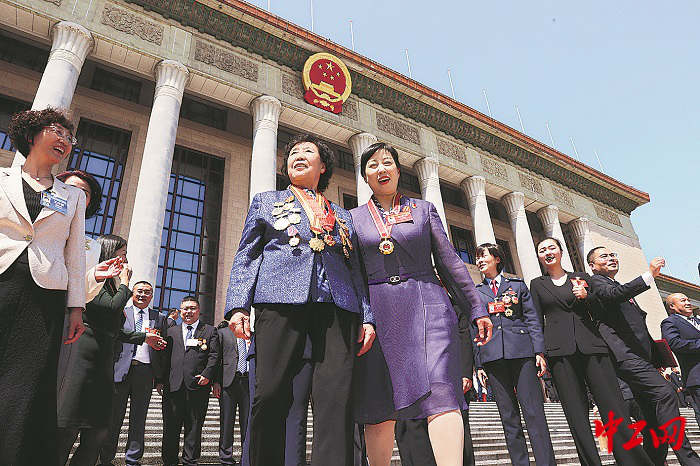 2960533_tpzz_1745909021333_b