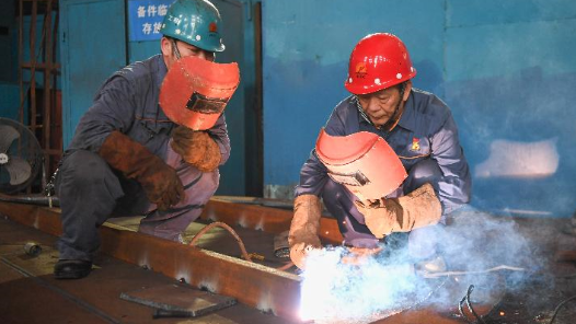 勞動者之歌｜“大國焊匠”劉偉：“智慧”弧光點亮創新之路