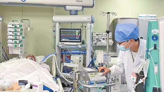 他們用溫情護理病患 用專業護航生命