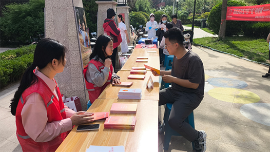 聊城：工會普法進社區 情系職工冷暖事