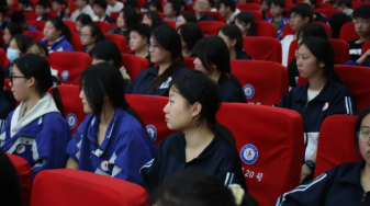 濟寧市總工會舉辦勞模工匠進校園活動