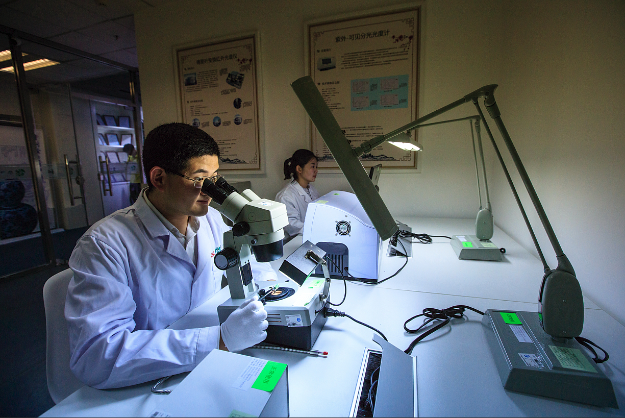 領軍人李晟工作場景3