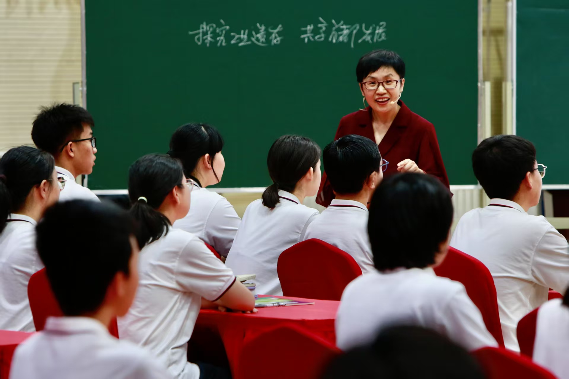 研究課發揮引領示范作用