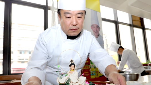 牛京剛：用教育打磨廚師這個職業(yè)