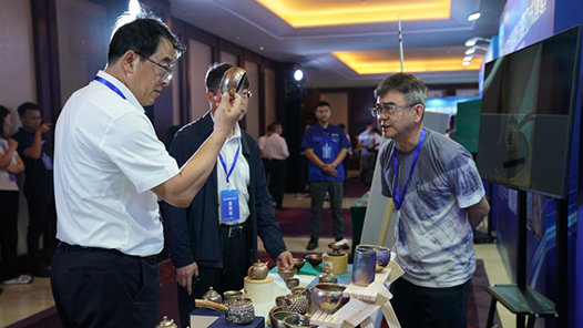 左手“非遺” 右手科技！在海峽職工論壇體驗(yàn)“時(shí)空穿越”！