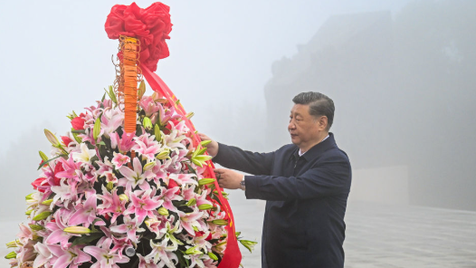 視頻丨習近平在山西陽泉市向抗戰烈士敬獻花籃并參觀百團大戰紀念館