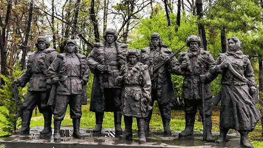 銘記歷史 緬懷先烈·今昔巨變丨抗聯浴血地，今朝幸福鄉